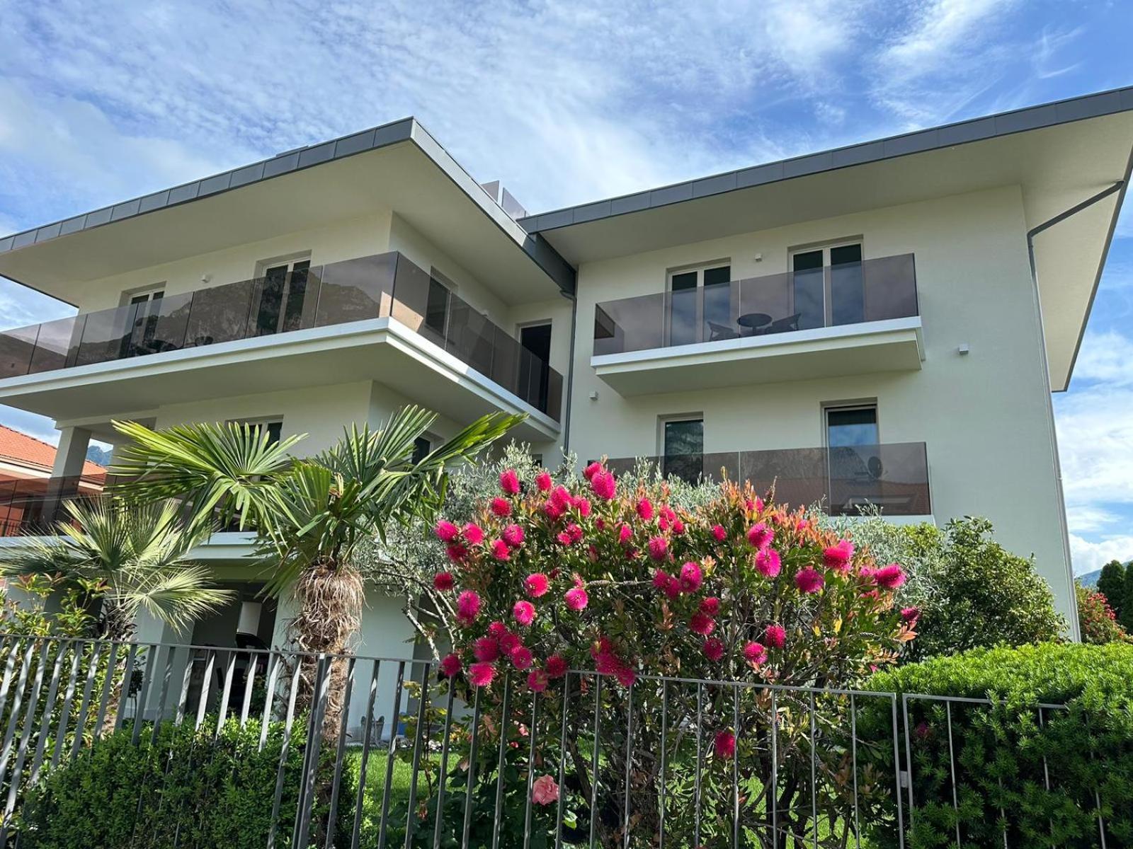 Residence Villa Dalila - Appartamento Dalila Riva del Garda Eksteriør billede