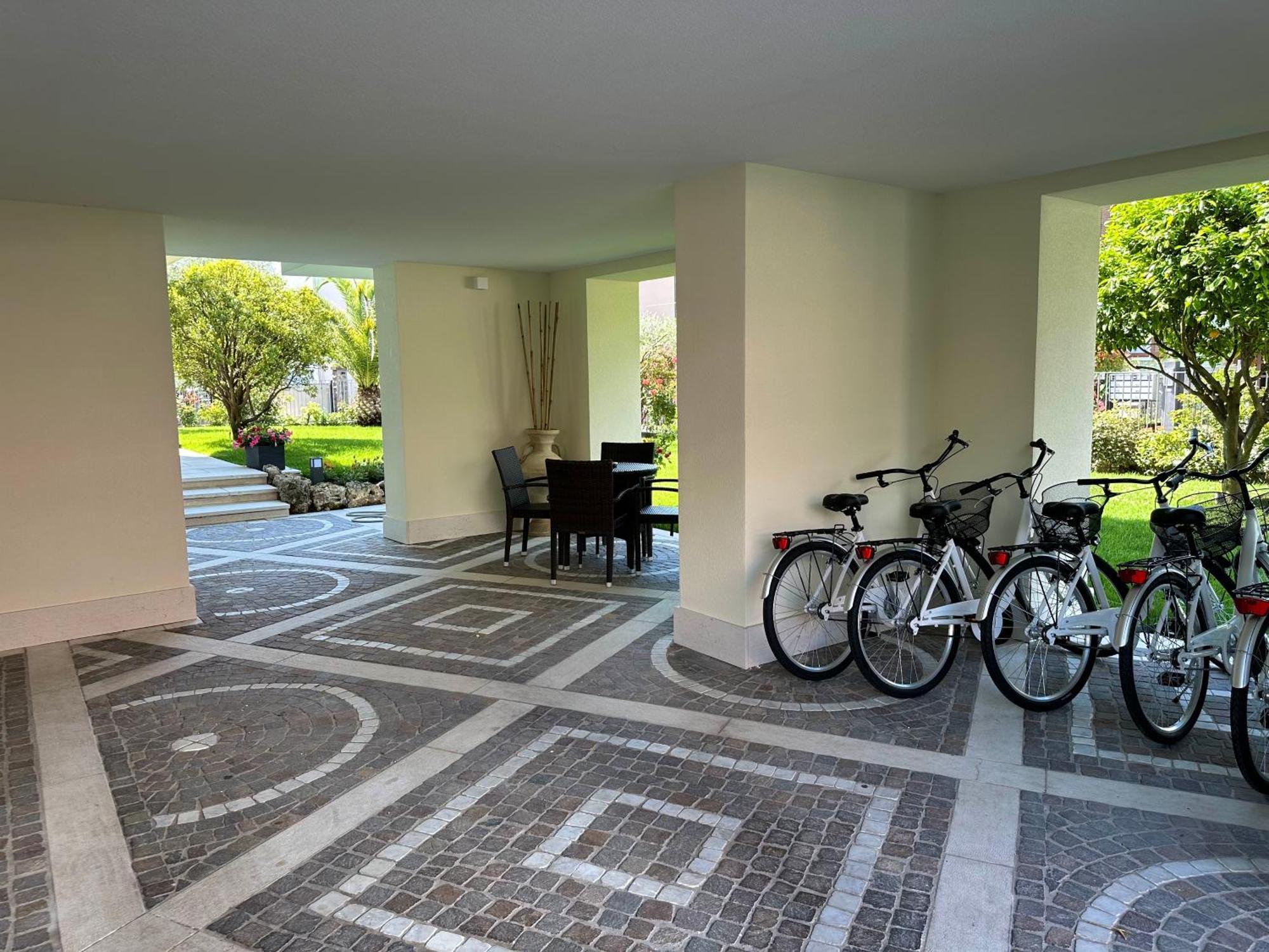 Residence Villa Dalila - Appartamento Dalila Riva del Garda Eksteriør billede