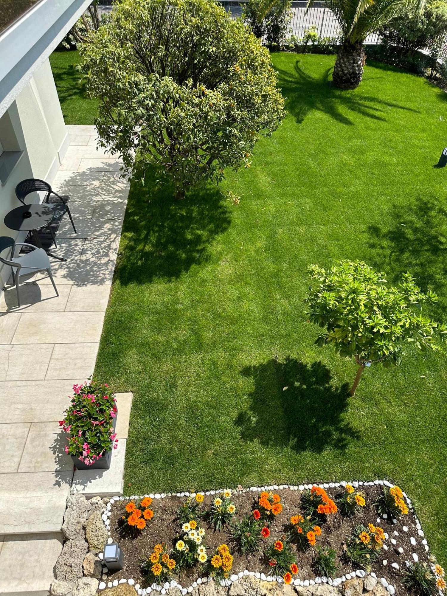 Residence Villa Dalila - Appartamento Dalila Riva del Garda Eksteriør billede